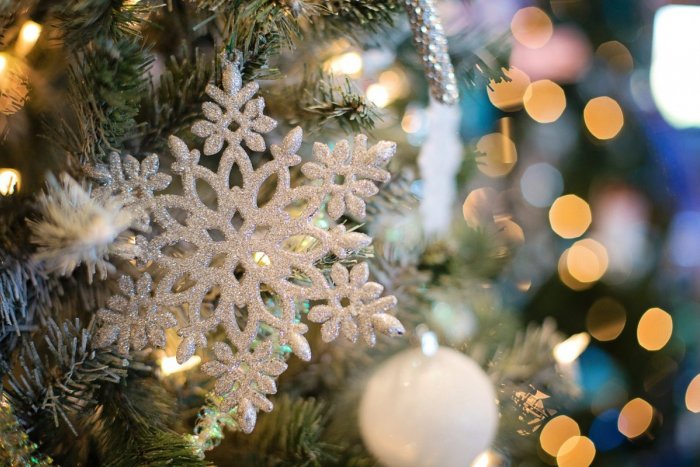 Ilustračný obrázok k článku 3D prvky aj svetelné sane: Vianočná výzdoba v Liptovskom Mikuláši prešla veľkou obnovou