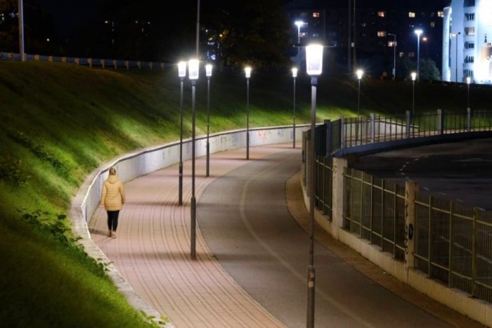 Ilustračný obrázok k článku NOVÉ verejné osvetlenie v Bratislave: Ako bude vyzerať a kde bude stáť, určí MANUÁL