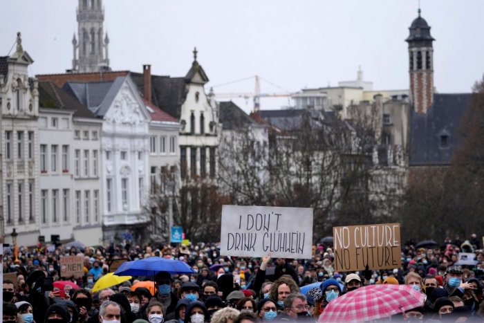 Ilustračný obrázok k článku Do ulíc vyšli aj UMELCI: V Bruseli ich proti opatreniam protestovalo niekoľko TISÍC!