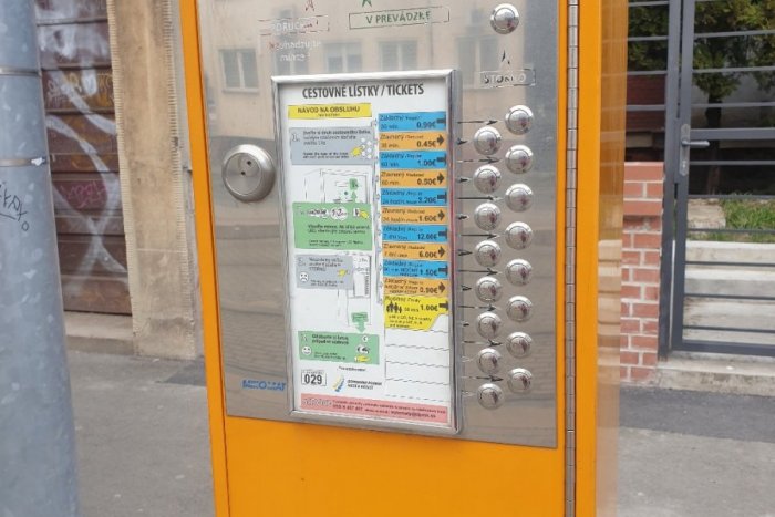 Ilustračný obrázok k článku Na Silvestra si lístky na MHD v automate nekúpite. Odstavia ich kvôli vandalom