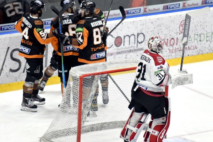 Ilustračný obrázok k článku Jeden z najhorších výkonov Prešova: Hokejisti rok 2022 nezačali dobre a vysoko prehrali