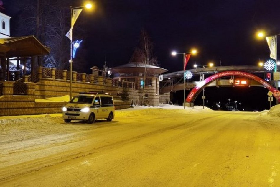 Ilustračný obrázok k článku Aktuálne INFO od polície z Donovál: Vodiči, rátajte s obmedzením, FOTO