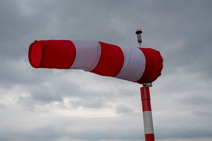 Ilustračný obrázok k článku Pozor na silný vietor: V okrese Zlaté Moravce môže fúkať až 100 km za hodinu!