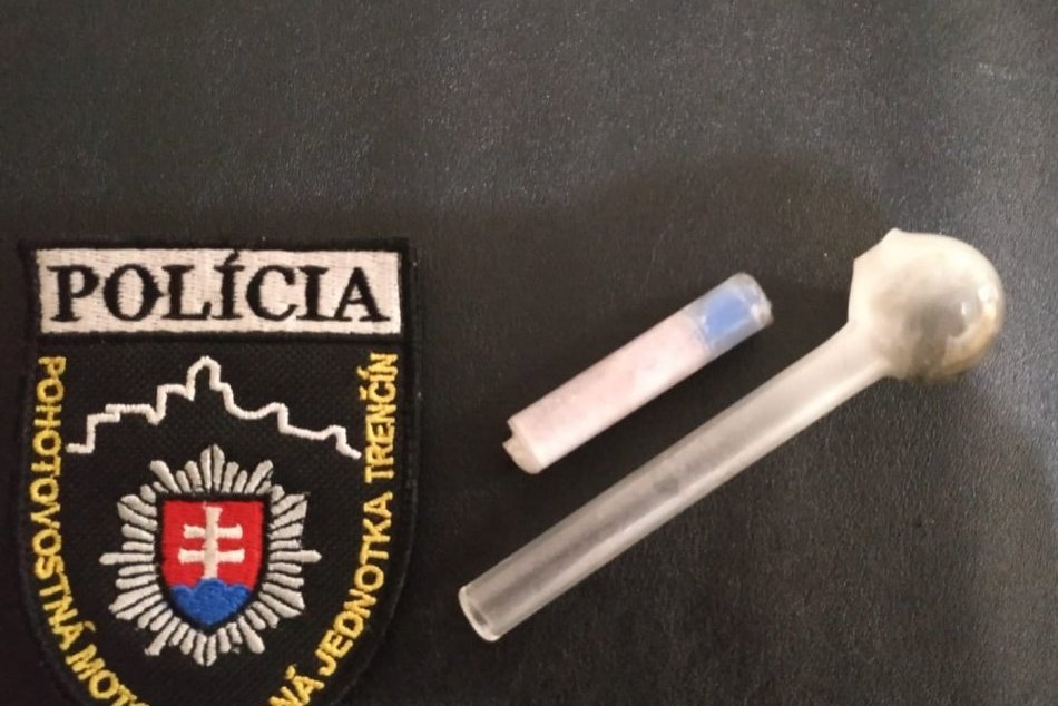 Ilustračný obrázok k článku Nepomohlo ani presadnutie: Muž sa priznal k pervitínu, ale to nebolo všetko, FOTO