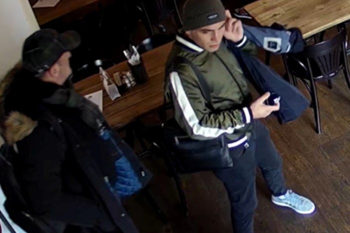 Ilustračný obrázok k článku Krádež v bratislavskej reštaurácii: Polícia prosí o pomoc, nepoznáte TÝCHTO mužov?
