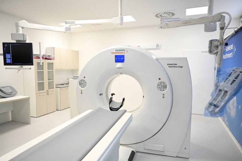 Ilustračný obrázok k článku CT prístroje v nemocnici v Nitre sú v prevádzke: Zasiahnuť muselo ministerstvo
