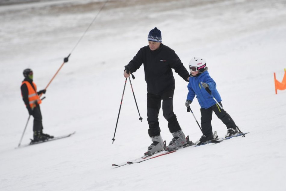 Ilustračný obrázok k článku Skvelá správa pre lyžiarov: OTVORILI stredisko Ski Ráztoka v Hornej Marikovej