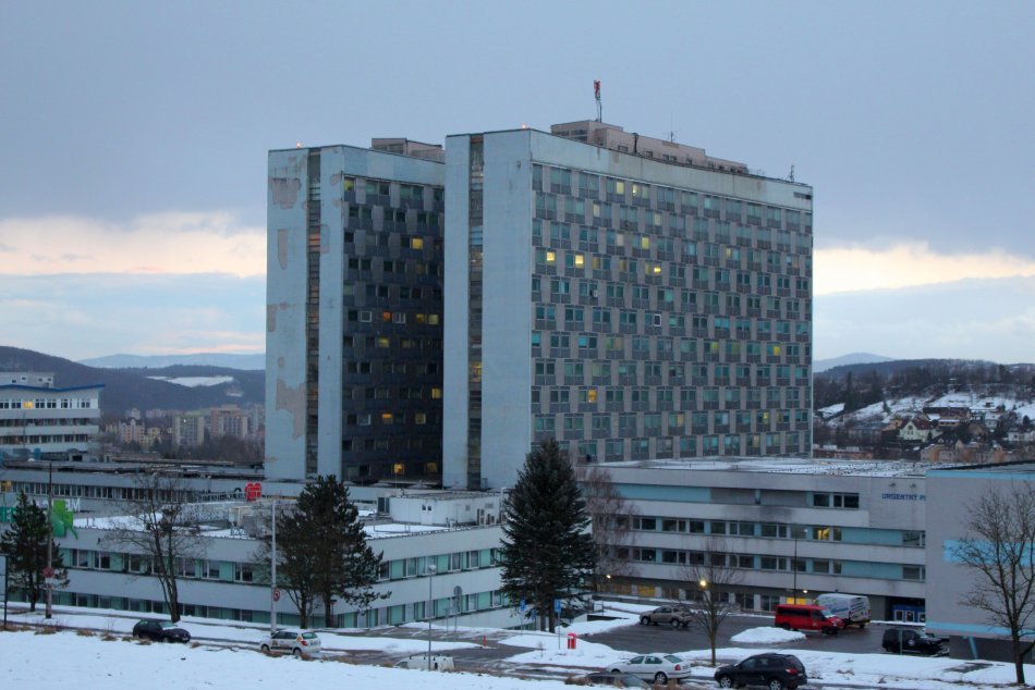Ilustračný obrázok k článku Bystrická nemocnica získala vyše 6 miliónov EUR: Čo všetko sa dočká OBNOVY?