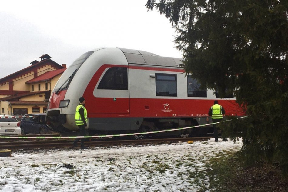 Ilustračný obrázok k článku Vykoľajenie vlaku v Prievidzi bez zranení: ČAS, kedy spustia prevádzku, FOTO