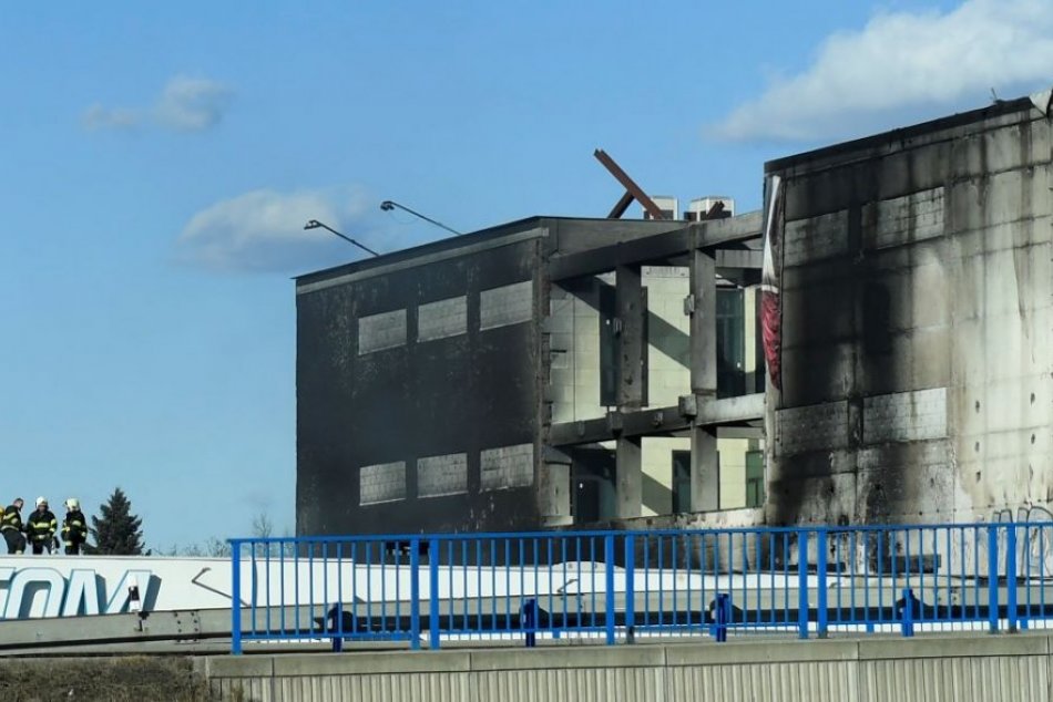 Ilustračný obrázok k článku Po rozsiahlom požiari počítajú škody: Suma presiahne MILIÓN eur