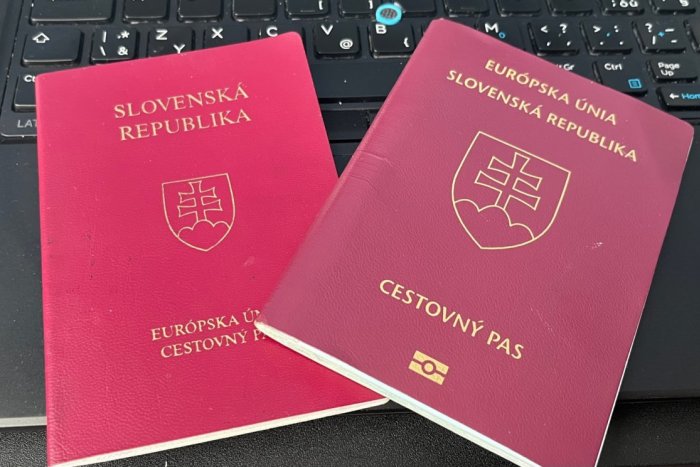 Ilustračný obrázok k článku Už viac ako štyritisíc ľudí prišlo o slovenský pas: Najviac ich bolo z TEJTO krajiny!