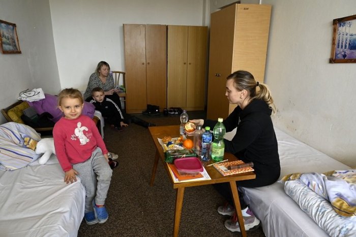 Ilustračný obrázok k článku Kde vo Zvolene ubytovali Ukrajincov? Poslúžil klub dôchodcov aj plaváreň