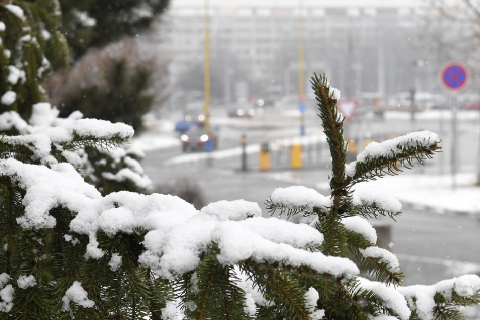 Ilustračný obrázok k článku Zima ešte nie je za nami: V okrese Rožňava môže napadnúť až 15 cm nového snehu