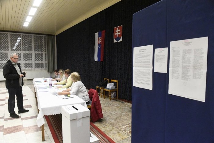 Ilustračný obrázok k článku Voľby do VÚC a obcí by sa mohli konať skôr: Kedy pôjdeme k volebným urnám?