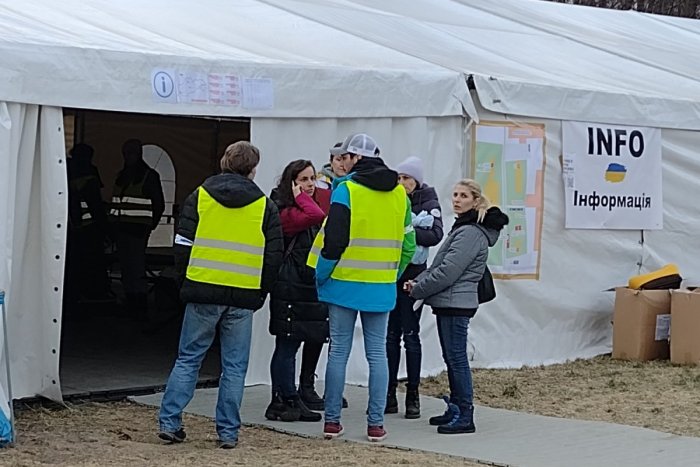 Ilustračný obrázok k článku Vo veľkokapacitnom krízovom centre v Michalovciach pomohli zatiaľ 900 utečencom