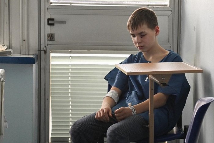 Ilustračný obrázok k článku Skvelá práca lekárov: Pomohli chlapcovi ZRANENÉMU pri bombardovaní Charkova +VIDEO