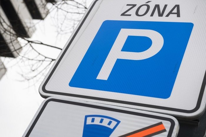 Ilustračný obrázok k článku Bratislavu čakajú ZMENY v parkovacej politike: Systém by sa mal ZJEDNODUŠIŤ