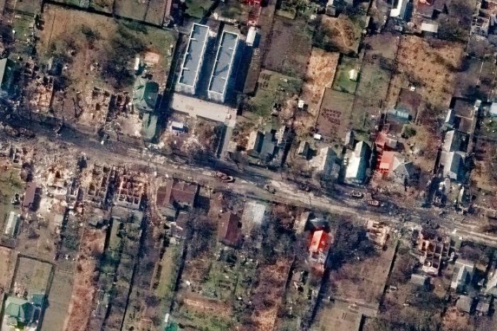 Ilustračný obrázok k článku Satelitné snímky z Buče usvedčujú Rusov z KLAMSTVA: Mŕtve telá ležali v uliciach týždne