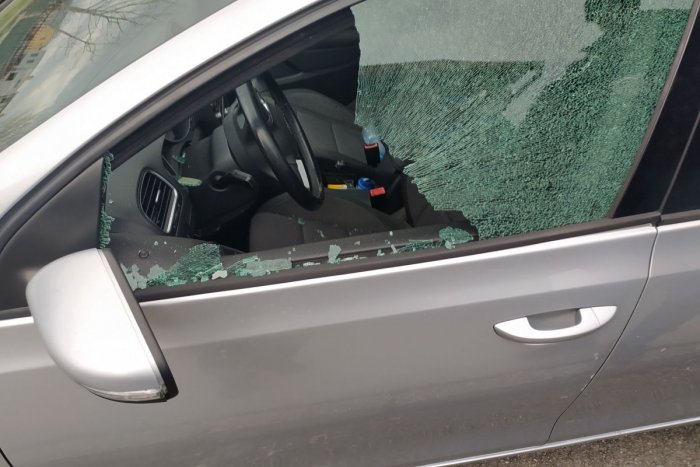 Ilustračný obrázok k článku V Prešove vykradli zamknuté autá: Vodič si nechal peňaženku na prístrojovej doske