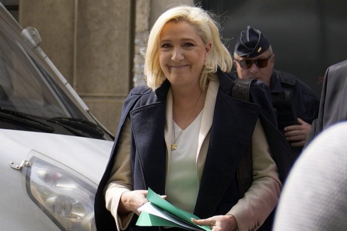Ilustračný obrázok k článku Väčšina Francúzov nepodporuje EÚ v jej súčasnej podobe: Plánuje Le Penová tzv. „frexit“?