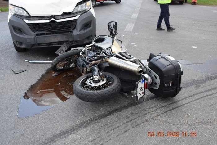 Ilustračný obrázok k článku NEHODA na známej križovatke pri Banskej Bystrici: Motorkár skončil v nemocnici