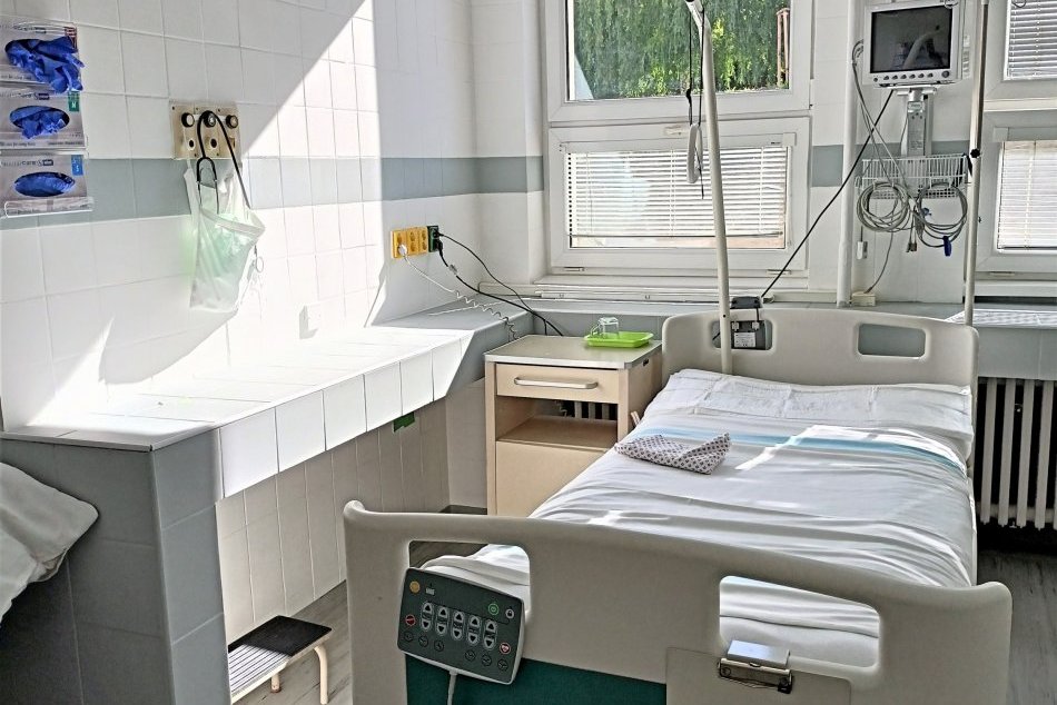 Ilustračný obrázok k článku Zvolenská nemocnica otvára NOVÉ oddelenie: Má zodpovedať úrovni 4-hviezdičkového hotela, FOTO
