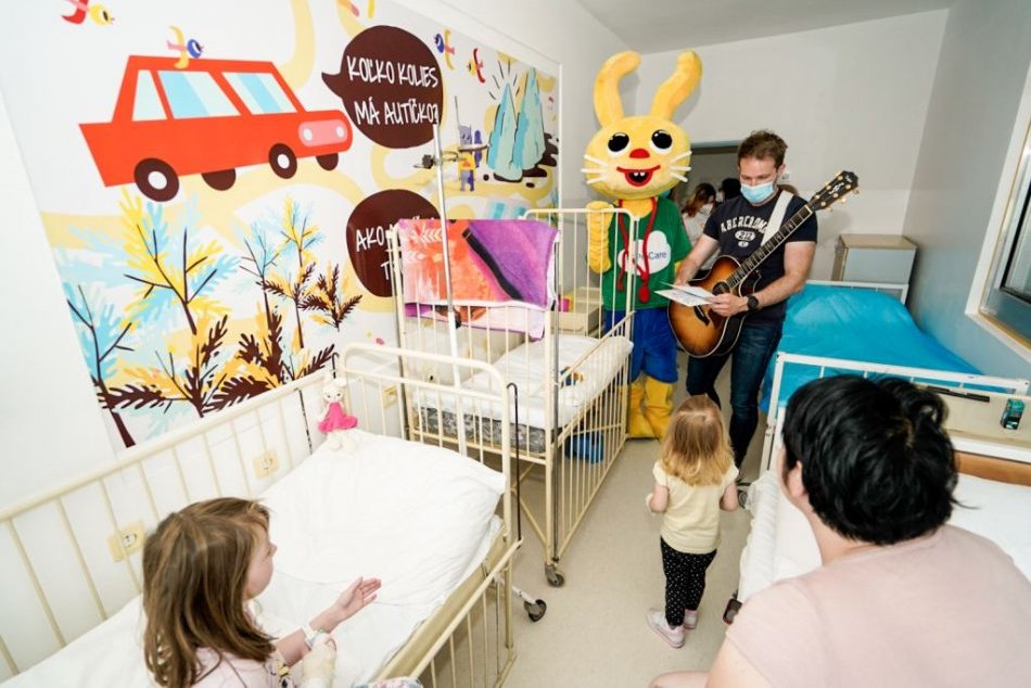 Ilustračný obrázok k článku Potešia malých pacientov: V Topoľčanoch vynovili pediatrické oddelenie, FOTO