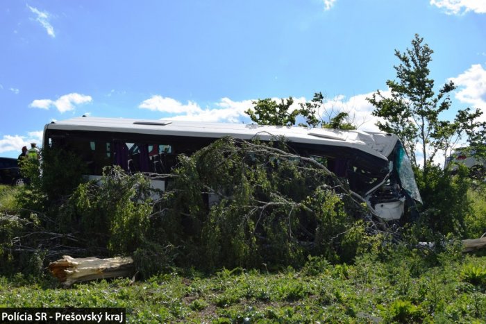 Ilustračný obrázok k článku Boli ste na mieste? Polícia hľadá svedkov nehody autobusu v smere na Poprad, FOTO