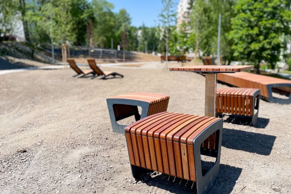 Ilustračný obrázok k článku Mesto zrevitalizuje viaceré vnútrobloky: Pribudnú oddychové zóny s ihriskami