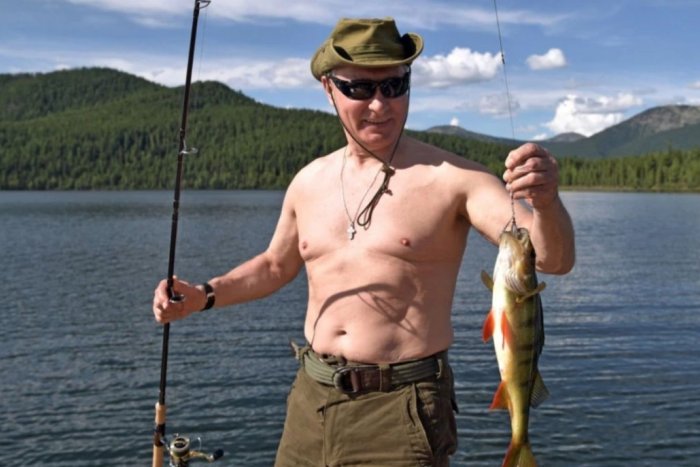 Ilustračný obrázok k článku Lídri na samite EÚ si doberali Putina, že rád chodí bez TRIČKA: Aha, ako ich VYSMIAL!