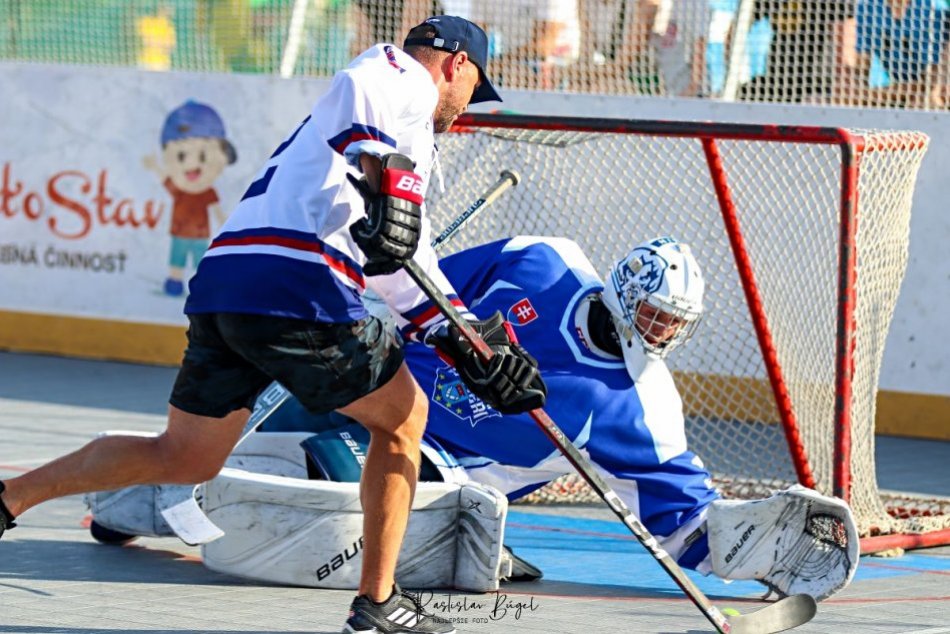 Ilustračný obrázok k článku V Nitre stanovili nový slovenský REKORD: Hokejbal hrali 50 hodín, FOTO