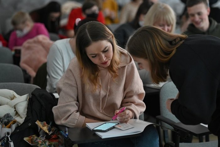 Ilustračný obrázok k článku Ďalšia pomoc ukrajinským študentom si vyžaduje finančnú podporu od štátu, apelujú vysoké školy