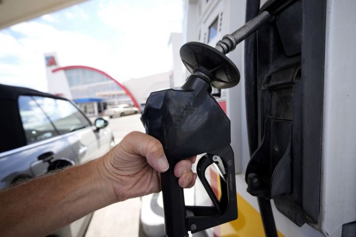 Ilustračný obrázok k článku Benzín a nafta môžu dosiahnuť ŠIALENÚ cenu: Budeme tankovať za viac ako 4 eurá?