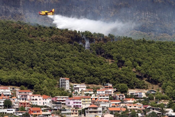 Ilustračný obrázok k článku Obrovský požiar v obľúbenej destinácii v Chorvátsku: Tisíce ľudí ostali bez elektriny