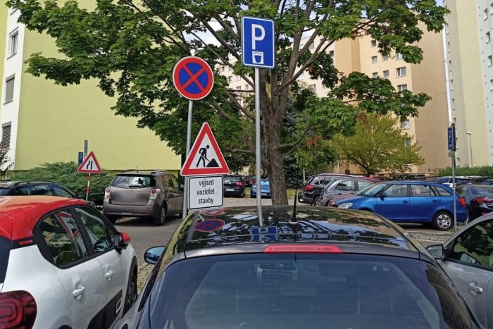 Ilustračný obrázok k článku Mestskí poslanci ROZHODLI: Parkovanie v Trnave čakajú zásadné ZMENY