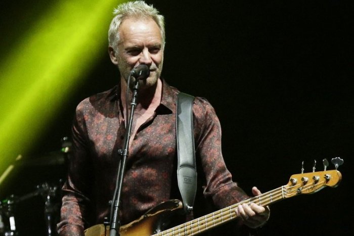 Ilustračný obrázok k článku Absurdity a LŽI! Sting prerušil koncert vo Varšave, na pódiu nešetril kritikou vojny