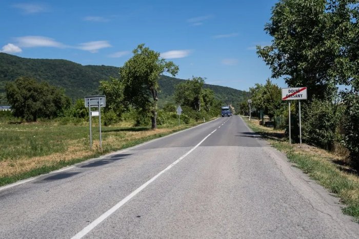 Ilustračný obrázok k článku Kraj plánuje MILIÓNOVÚ investíciu: Spustil verejné obstarávanie na obnovu cesty v okrese