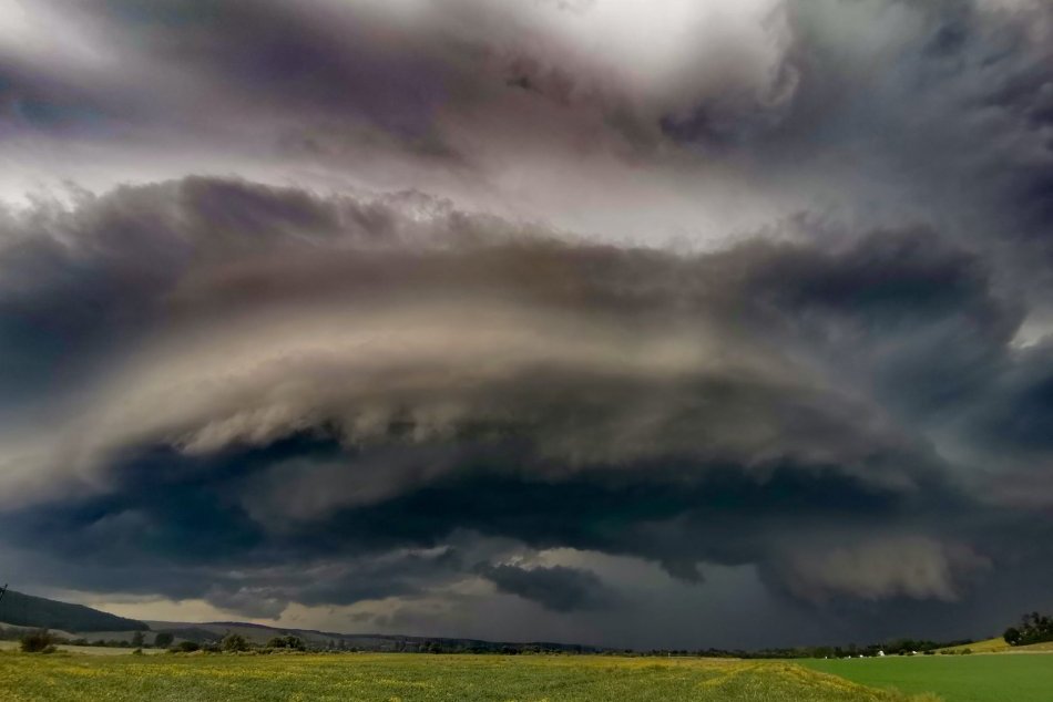 Ilustračný obrázok k článku HROZIVÝ pohľad na oblohu: Východniarov vystrašila masívna predzvesť búrky, FOTO