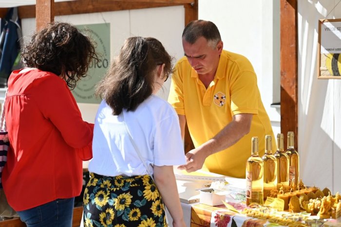 Ilustračný obrázok k článku Trh, dobroty a aj prednášky: Trnava ožije včelárskym festivalom