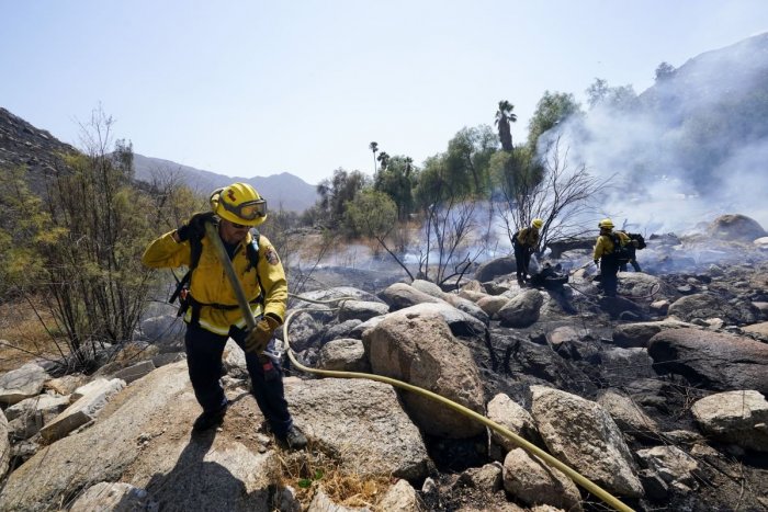 Ilustračný obrázok k článku Veľký lesný požiar sa rýchlo šíri: Evakuovať museli TISÍCE ľudí, VIDEO