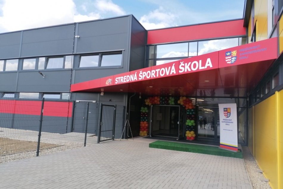 Ilustračný obrázok k článku NOVINKA na Športovej škole v Poprade: Stavba roka 2022 bude mať ovál s atletickou dráhou