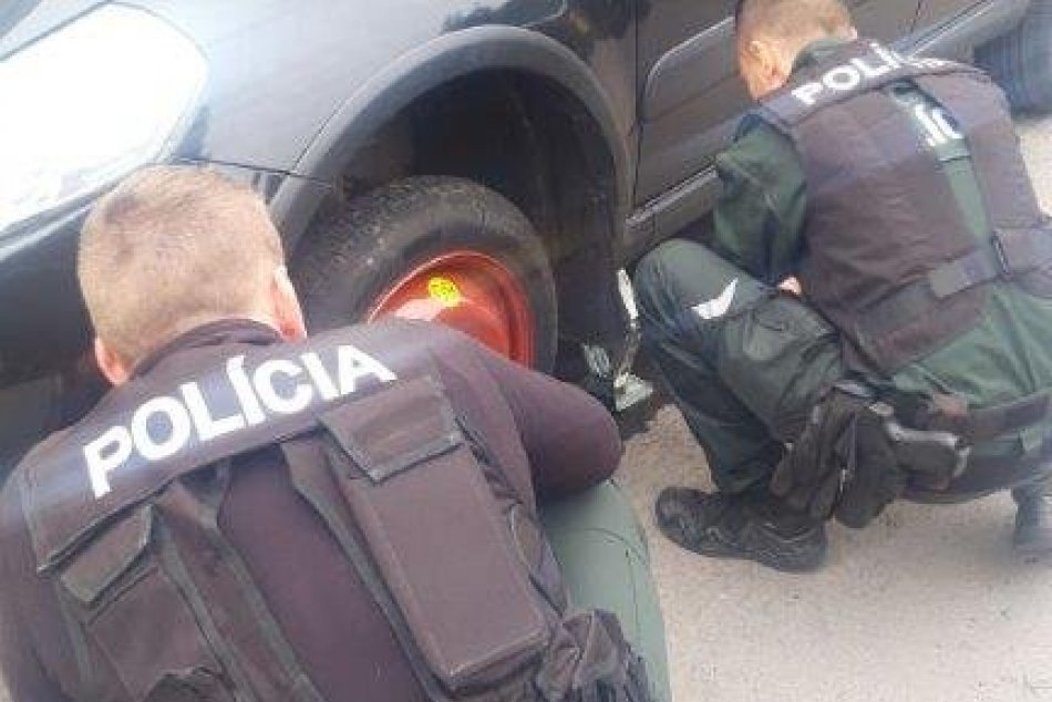 Ilustračný obrázok k článku Policajti sa neboja ani ŠPINAVEJ roboty: Dôkazom je prípad z Banskobystrického kraja