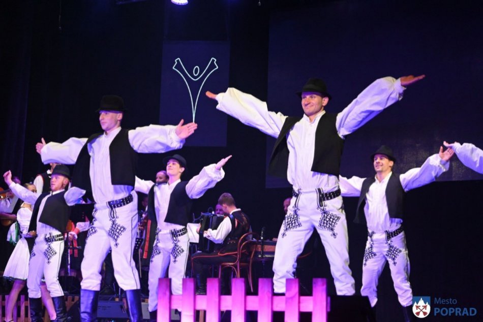 Ilustračný obrázok k článku V Poprade sa mohutne oslavovalo: Jubileum majú folklórny súbor aj výroba a oprava vagónov