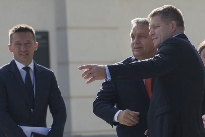 Ilustračný obrázok k článku Fico: Je smiešne tvrdiť, že v Maďarsku je porušovaný právny štát. V čom súhlasí s Orbánom?