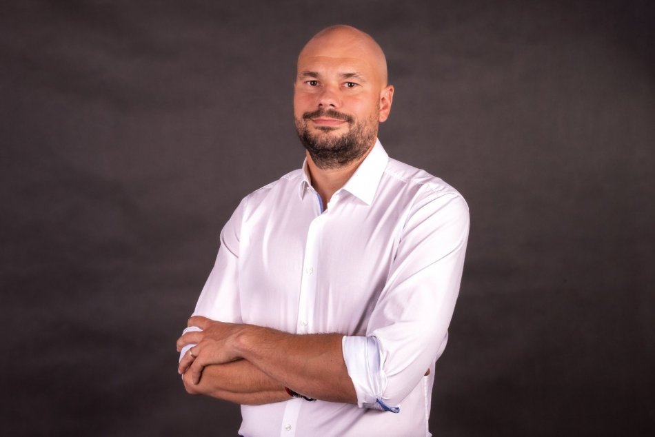 Ilustračný obrázok k článku O kreslo poslanca VÚC NSK sa uchádza Juraj Richter