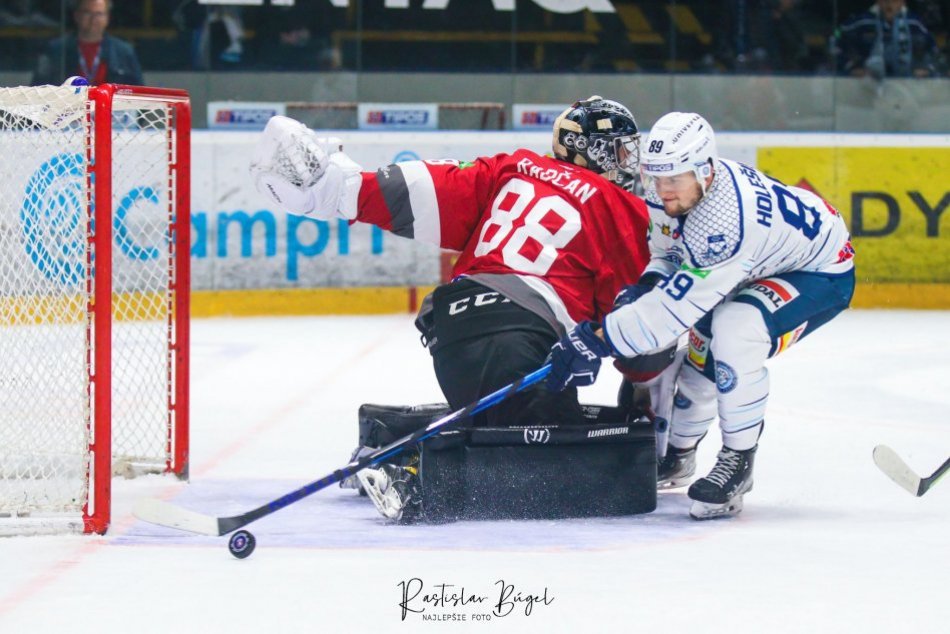Ilustračný obrázok k článku Hokejisti Nitry potešili fanúšikov: Doma si poradili s Prešovom