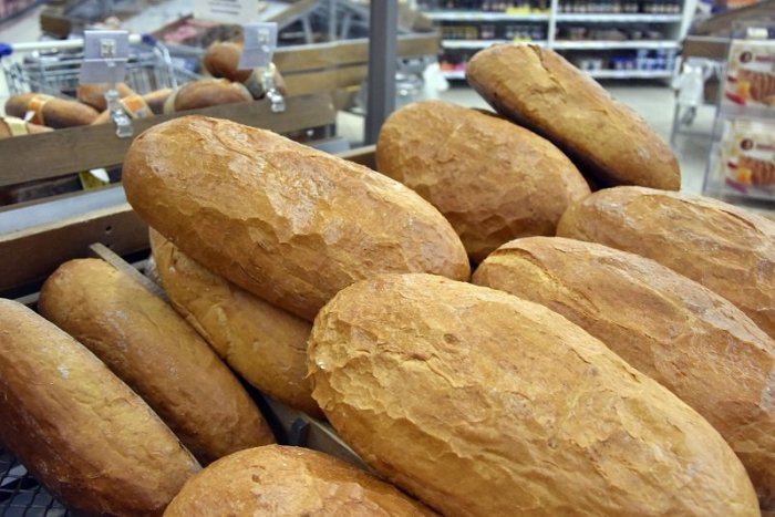 Ilustračný obrázok k článku Stane sa chlieb LUXUSNÝM tovarom? Jeho cena už tretí rok výrazne STÚPA