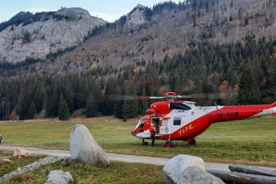 Ilustračný obrázok k článku TRAGÉDIA v Tatrách: Horolezec sa pošmykol na hrebeni, jeho telo našli pomocou dronu, FOTO