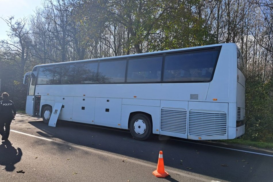 Ilustračný obrázok k článku Autobus plný cestujúcich mal NEHODU: Z miesta hlásia zranených! FOTO