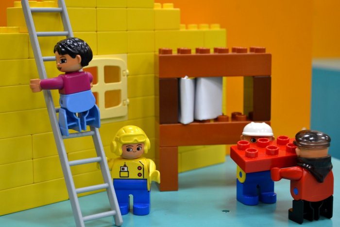 Ilustračný obrázok k článku Dráčik opäť šíri BLUDY a prichádza reakcia: LEGO dáva od hračkárstva ruky preč!